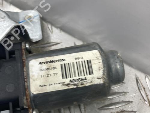 Used Front right window mechanism Front right window mechanism RENAULT KANGOO Express (FC0/1_) [1997-2026] 22112936 22112936