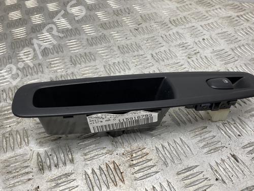 Used Right rear window switch Right rear window switch RENAULT KADJAR (HA_, HL_) 1.2 TCe 130 (HLMR) (130 hp) 30491354 30491354