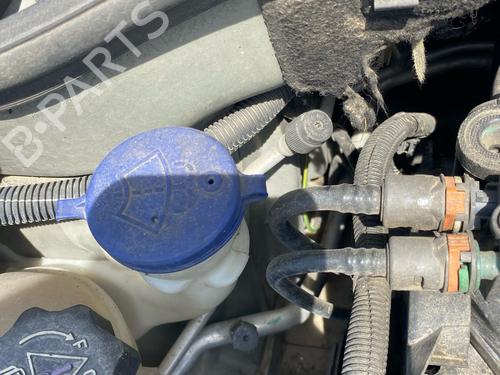 Used Windscreen washer tank Windscreen washer tank 37683592 37683592