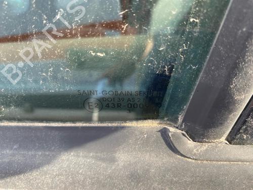 Used Front left door window Front left door window 39215362 39215362