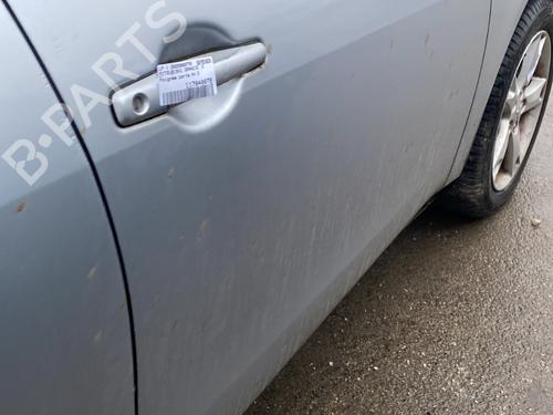 Right front door MITSUBISHI GRANDIS (NA_W) 2.0 DI-D (NA8W) | BP30746499C3 