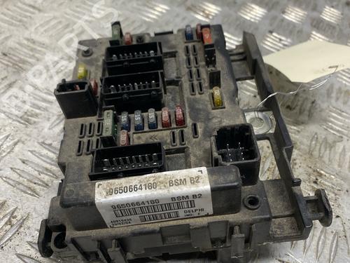 Used Fuse box Fuse box 36248194 36248194