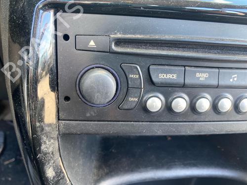 Used Radio Radio CITROËN C3 II (SC_) 1.4 HDi 70 (SC8HZC, SC8HR0, SC8HP4) (68 hp) 33991841 33991841