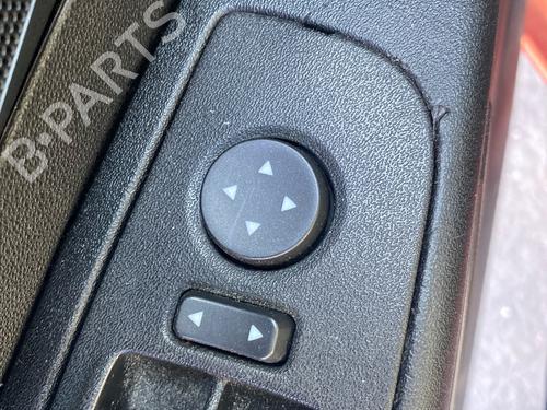 left-mirror-fiat-grande-punto-199_-2005-39389127 main image