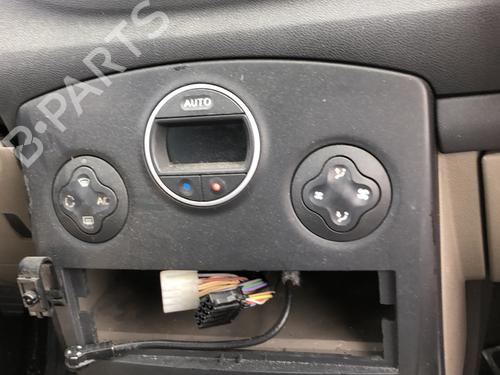 Climate control RENAULT CLIO III (BR0/1, CR0/1) 1.4 16V | BP22126921I5 