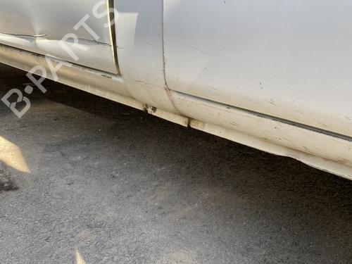 Used Right sideskirt RENAULT MASTER II Van (FD) 2.5 dCi 100 (FD0U, FD0V) (99 hp) 24983087