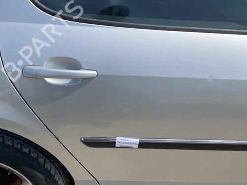 Dør høyre bak PEUGEOT 407 (6D_) 2.0 HDi 135 (6DRHRH, 6DRHRE, 6DRHRG, 6DRHRJ) (136 hp) 26618147