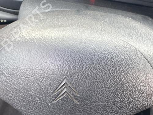 driver-airbag-citroen-saxo-s0-s1-1996-1997-1998-1999-2000-2001-2002-2003-2004-30302469 main image