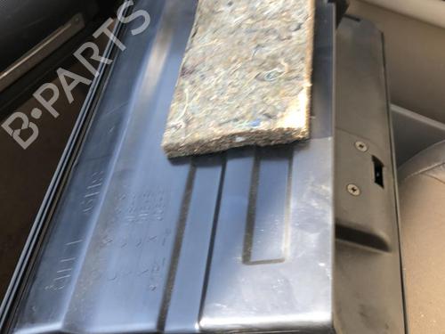 Used Glove box NISSAN X-TRAIL I (T30) 2.2 Di 4x4 (114 hp) 28032409
