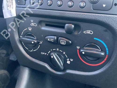 Used Climate control Climate control PEUGEOT 206+ (2L_, 2M_) 1.1 (60 hp) 21825898 21825898