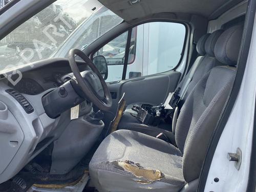 Left headlight RENAULT TRAFIC II Van (FL) 1.9 dCi 100 (FL0C, FL0K, FL0B) | BP22122249C28 - Image 9