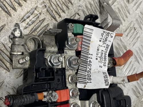 Electronic module RENAULT KANGOO Express (FW0/1_) 1.5 dCi 95 (FW16) | BP29959057M83  - Image 5