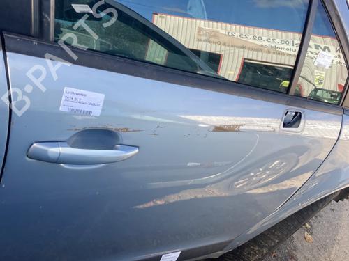 Used Right front door Right front door 22127371 22127371