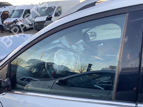 Dør rude ventre foran FORD KUGA II (DM2) 2.0 TDCi (150 hp) 30101518