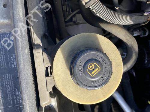 Used Power steering reservoir Power steering reservoir RENAULT MEGANE I (BA0/1_) 2.0 i (BA0G) (114 hp) 32749593 32749593