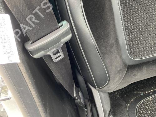 Used Front right seatbelt Front right seatbelt RENAULT MEGANE IV Hatchback (B9A/M/N_) 1.5 dCi 110 (B9A3) (110 hp) 25438523 25438523