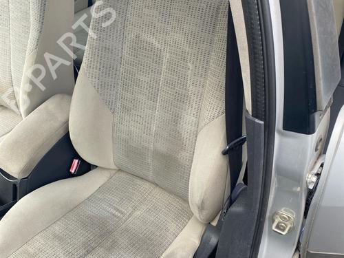 Used Left front seat Left front seat 36371986 36371986