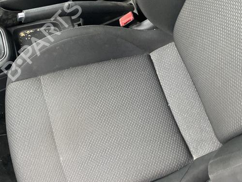 Stol venstre foran VW POLO V (6R1, 6C1) 1.4 TDI (75 hp) 29611661