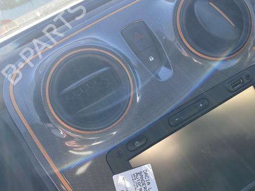 air-vent-dacia-sandero-ii-2012-28965232 main image