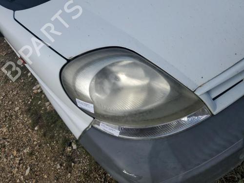 Used Right headlight NISSAN PRIMASTAR Van (X83) 1.9 dCi 100 (100 hp) 22536366