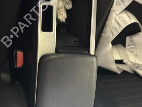 Used Middle console VOLVO C30 (533) 1.6 D (109 hp) 22115957