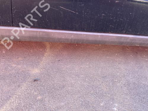 Højre sidekjole Højre sidekjole HONDA CIVIC VIII Hatchback (FN, FK) 2.2 CTDi (FK3) (140 hp) 33818732 33818732