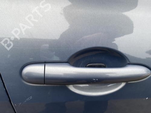 front-right-exterior-door-handle-renault-megane-ii-bm01_-cm01_-2001-2002-2003-2004-2005-2006-2007-2008-2009-2010-2011-2012-31136821 main image