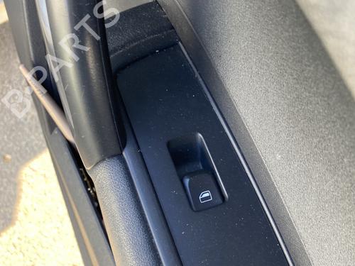 Used Right front window switch AUDI A1 Sportback (8XA, 8XF) 1.6 TDI (90 hp) 24373110