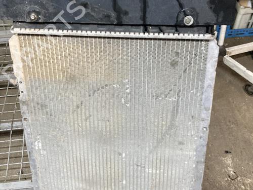 Used Water radiator Water radiator PEUGEOT BOXER Van (230L) 2.5 D (86 hp) 23782642 23782642