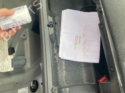 Used Glove box Glove box 35884555 35884555