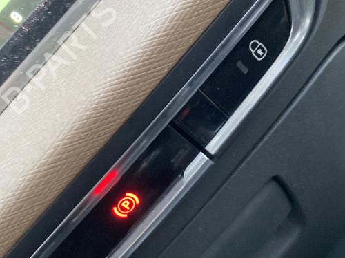 BP29978639I30 main image