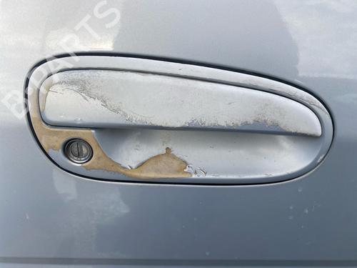 front-right-exterior-door-handle-hyundai-matrix-fc-2001-2002-2003-2004-2005-2006-2007-2008-2009-2010-40253502 main image