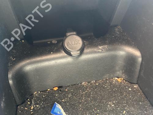 Middle console PEUGEOT 5008 (0U_, 0E_) 1.6 HDi | BP37749907I22 - Image 2