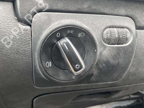 Used Headlight switch VW GOLF VI (5K1) 1.4 (80 hp) 31884357