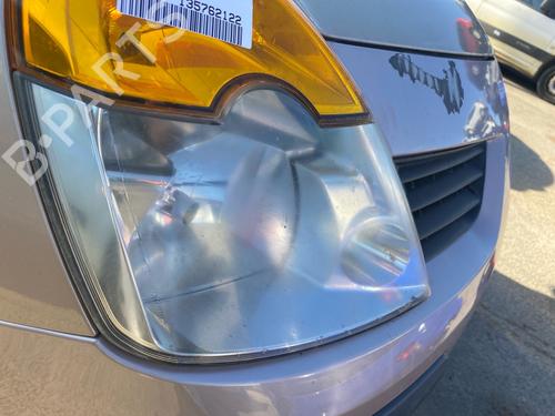 Used Right headlight Right headlight RENAULT MODUS / GRAND MODUS (F/JP0_) 1.5 dCi (FP0D, JP0D) (82 hp) 40530304 40530304