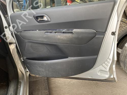 Front right panel PEUGEOT 5008 (0U_, 0E_) 1.6 HDi 9010J8