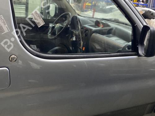 Used Right front door PEUGEOT PARTNER MPV (5_, G_) 2.0 HDI (90 hp) 31024916