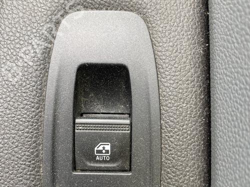 Right front window switch RENAULT CLIO V (B7_) 1.5 Blue dCi 85 (B7AG) | BP39042341I26 - Image 3