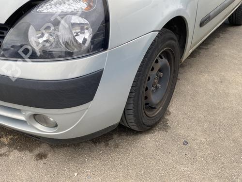 Używane Zderzak przedni RENAULT CLIO II (BB_, CB_) 1.5 dCi (B/CB07) (65 hp) 25407356