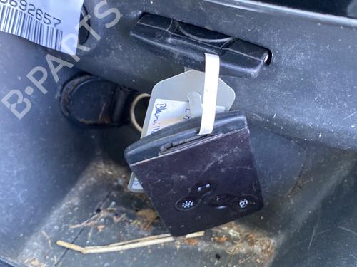 Used Card reader RENAULT CLIO IV (BH_) 1.5 dCi 90 (90 hp) 29571732