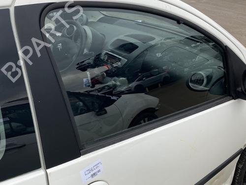Used Front right door window CITROËN C1 (PM_, PN_) 1.0 (68 hp) 24538441