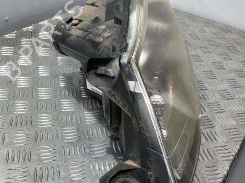 Left headlight PEUGEOT EXPERT Van (VF3A_, VF3U_, VF3X_) 2.0 HDi 130 | BP22112884C28 