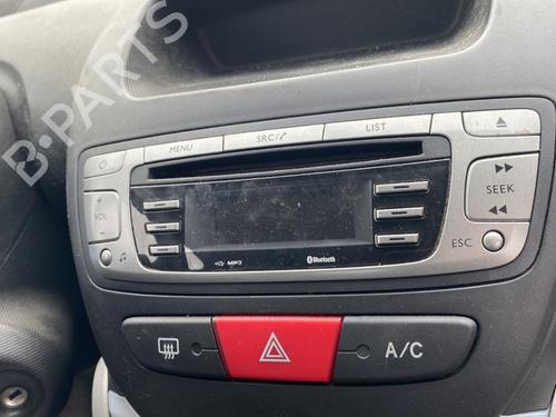 Bilradio TOYOTA AYGO (_B1_) 1.0 (KGB10_, KGB10R) (68 hp) 23783537