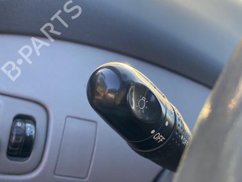 Used Switch Switch TOYOTA YARIS (_P1_) 1.4 D-4D (NLP10_, NLP10R) (75 hp) 33553381 33553381