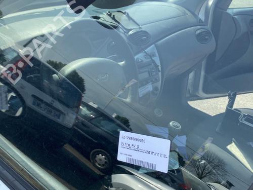 Dørrute ventre foran FORD FOCUS I (DAW, DBW) 1.8 16V (115 hp) 26462314