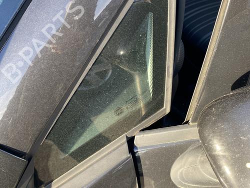 front-left-quarter-glass-fiat-punto-199_-2012-30170246 main image