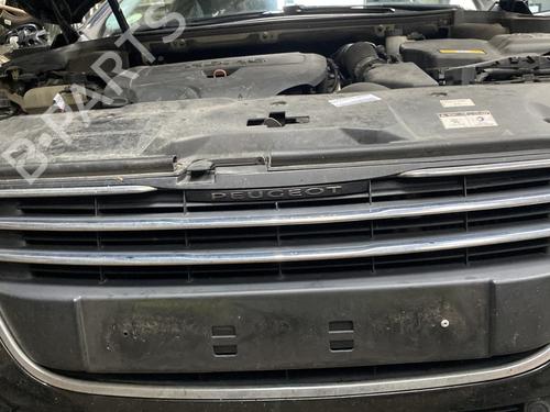 Used Grille PEUGEOT 508 I (8D_) 2.0 HDi (140 hp) 29829291