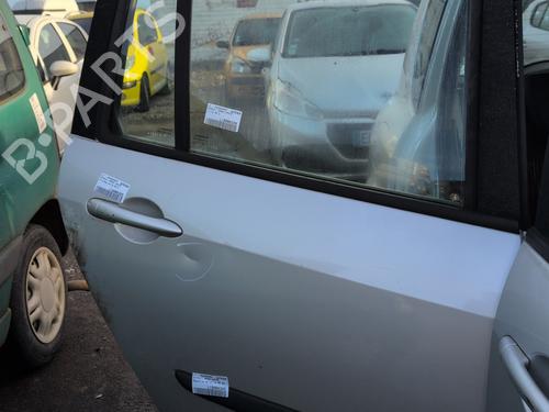 Used Right rear door RENAULT MODUS / GRAND MODUS (F/JP0_) 1.5 dCi (JP0G, JP0H) (106 hp) 31580813