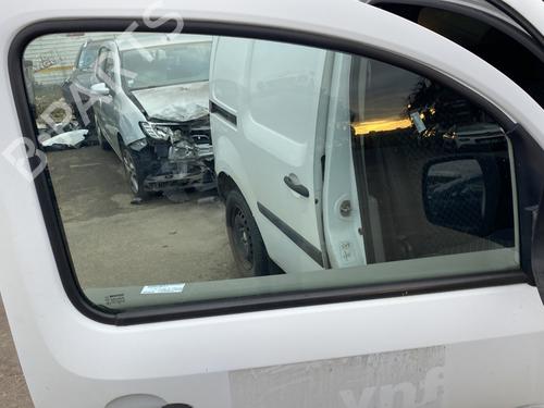 BP30061809C19 main image