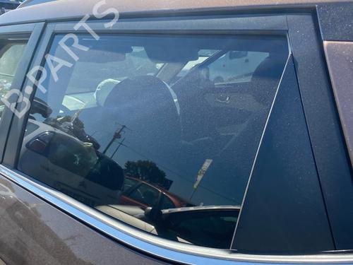 Used Rear left door window Rear left door window 37249143 37249143